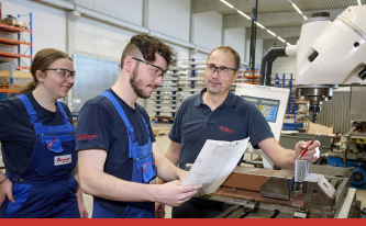 Zerspanungs&shy;mechaniker