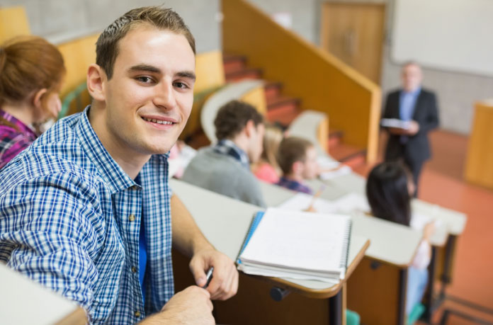 Student im H&ouml;rsaal